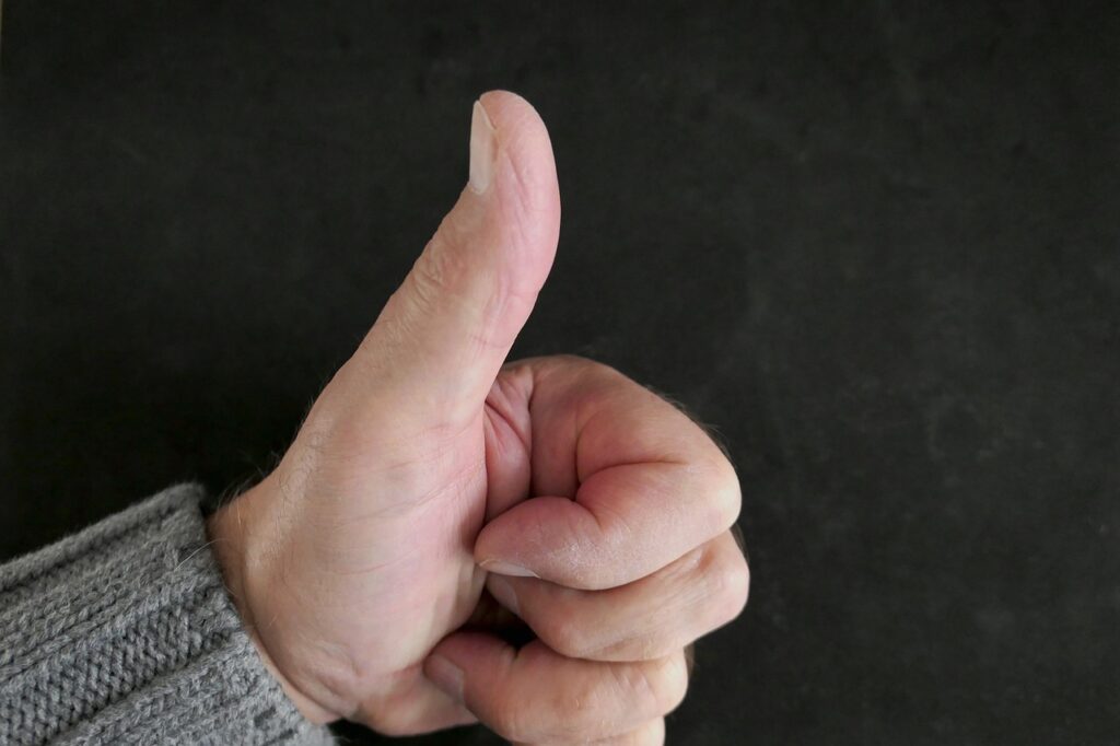 thumb, gesture, positive-5678283.jpg